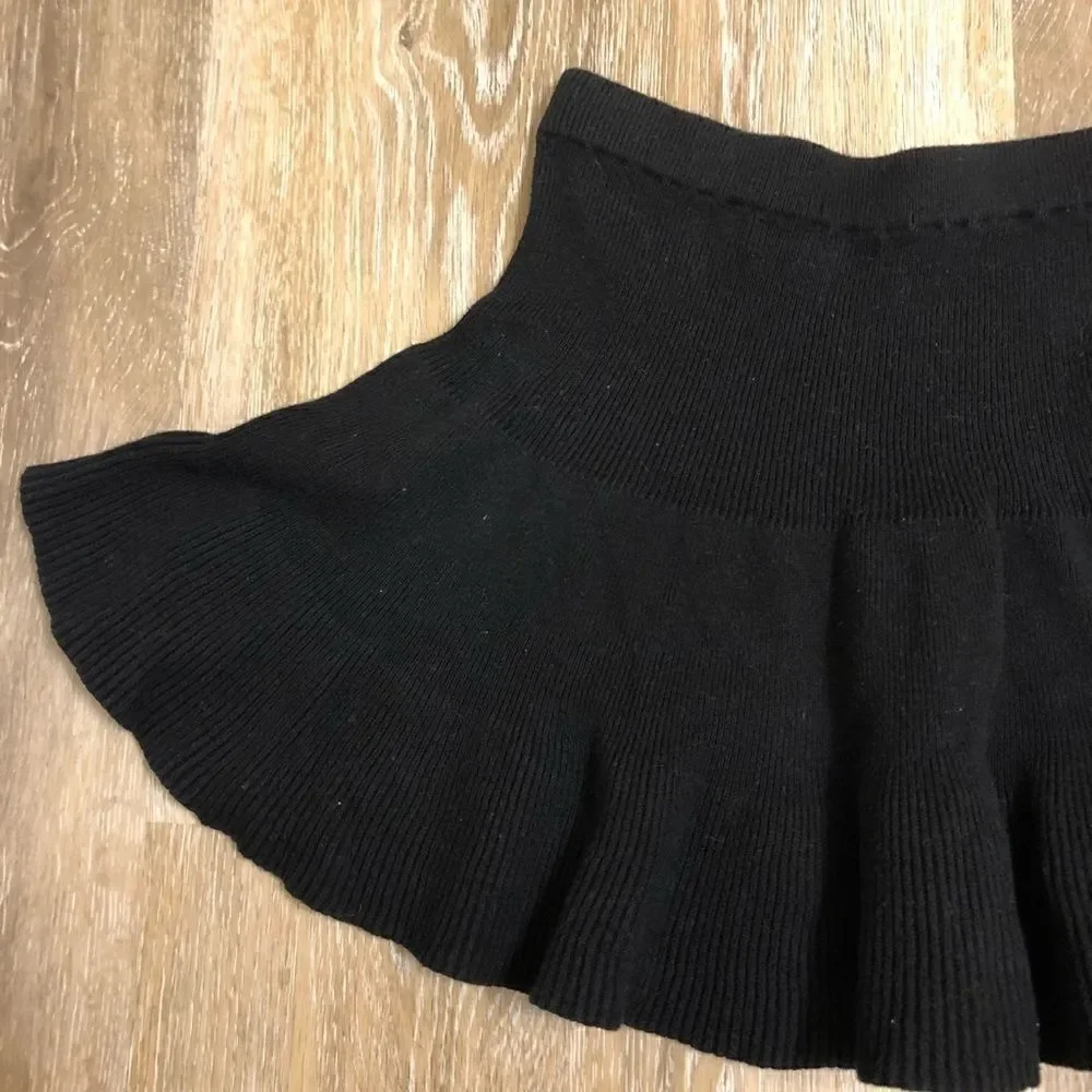 GAP Soft Knit pleated Ribbed black winter warm Skirt pull on circle 6/7
